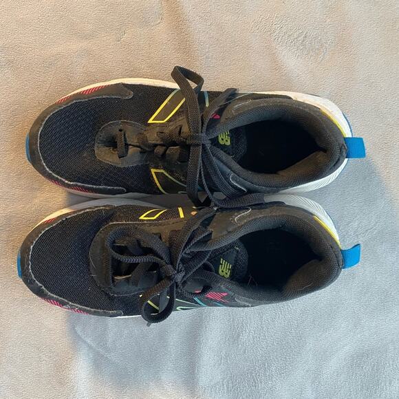 New Balance Sneakers Dynasoft Girls Size 1.5 Color Black - Picture 3 of 6